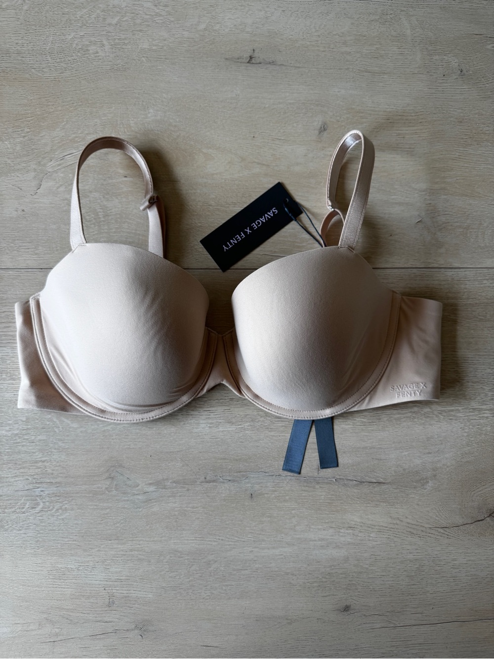 Savage X Fenty Tshirt Bra 38DD NEW